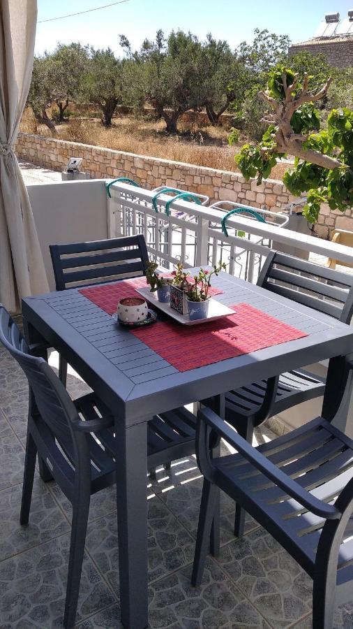 Mulberry House Hotel เอลาฟอนนิซอส ภายนอก รูปภาพ